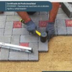 Ejecución de pavimentos de hormigón impreso. EOCB0209 - Operaciones auxiliares de acabados rígidos y urbanización