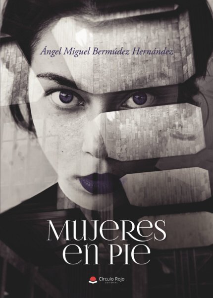Mujeres en pie